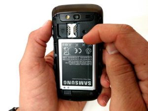 آموزش تصویری تعمیر باتری Samsung Galaxy S Blaze