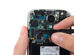 راهنمای تصویری تعمیر مونتاژ صفحه نمایش Samsung Galaxy S4