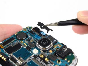 راهنمای مرحله به مرحله تعمیر دوربین جلو Samsung Galaxy S4