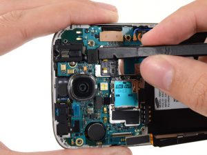 راهنمای گام به گام تعمیر مونتاژ صفحه نمایش (بدون قاب) Samsung Galaxy S4