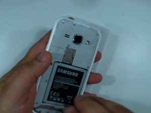 آموزش تصویری تعمیر Samsung Galaxy J1 LCD 