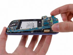 راهنمای گام به گام تعمیر دوربین عقب Samsung Galaxy S III