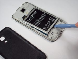 راهنمای تصویری تعمیر سیم کارت Samsung Galaxy S4 Mini
