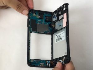 راهنمای تصویری تعمیر دوربین جلو و عقب Samsung Galaxy J3 Luna Pro