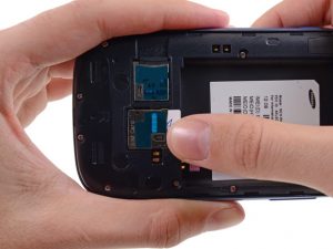 راهنمای گام به گام تعمیر قاب میانی پلاستیکی Samsung Galaxy S III